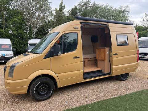 2 Berth with 2 Belts, rear shower room,