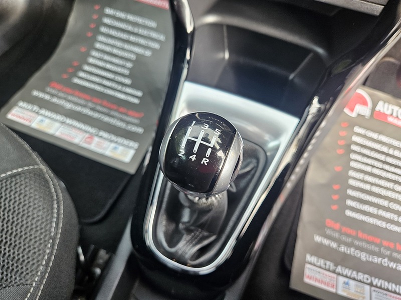 Citroen 1.2 PureTech DStyle Plus Hatchback 3dr Petrol Manual Euro 6 (s/s) (110 ps)