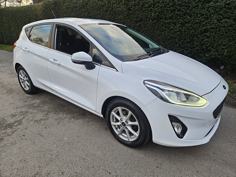 Ford 1.0T EcoBoost Zetec Hatchback 5dr Petrol Auto Euro 6 (s/s) (100 ps)