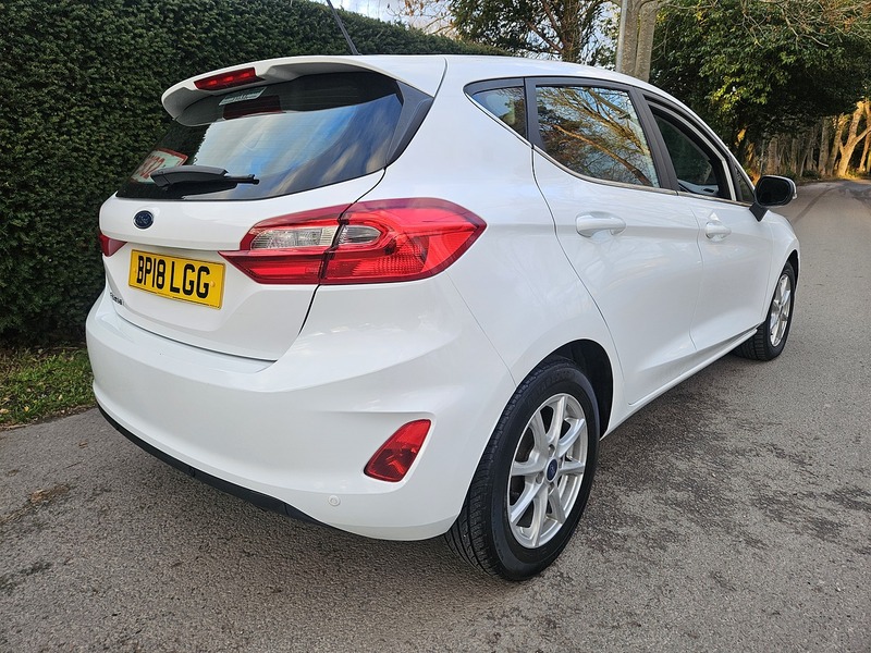 Ford 1.0T EcoBoost Zetec Hatchback 5dr Petrol Auto Euro 6 (s/s) (100 ps)