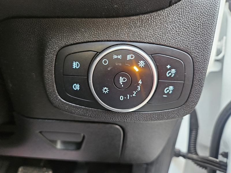 Ford 1.0T EcoBoost Zetec Hatchback 5dr Petrol Auto Euro 6 (s/s) (100 ps)