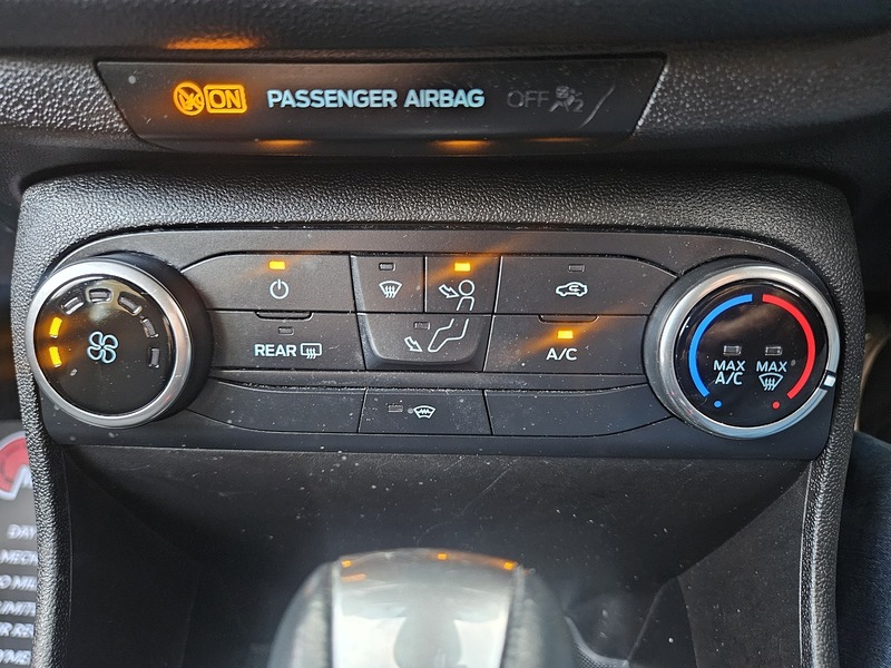 Ford 1.0T EcoBoost Zetec Hatchback 5dr Petrol Auto Euro 6 (s/s) (100 ps)