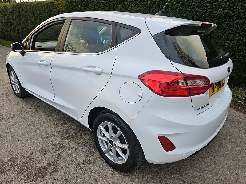 Ford 1.0T EcoBoost Zetec Hatchback 5dr Petrol Auto Euro 6 (s/s) (100 ps)