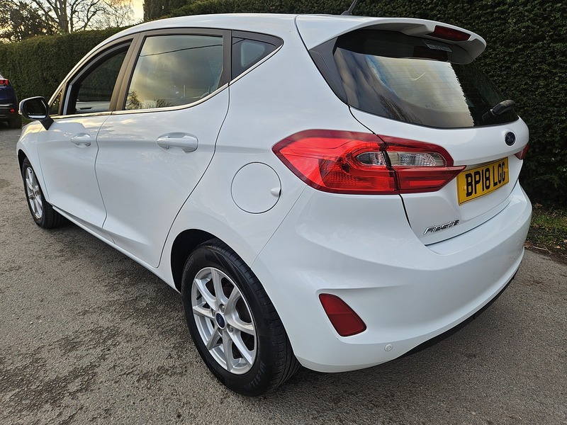 Ford 1.0T EcoBoost Zetec Hatchback 5dr Petrol Auto Euro 6 (s/s) (100 ps)