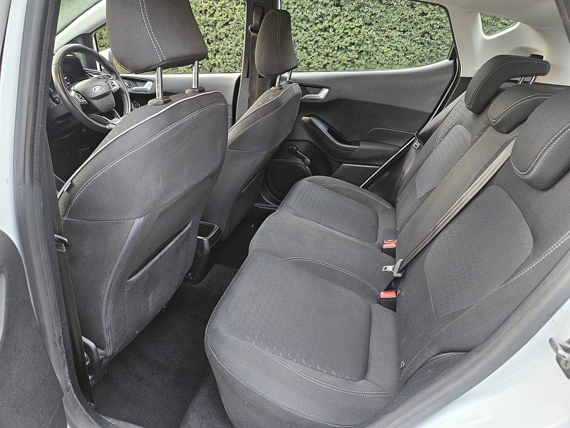 Ford 1.0T EcoBoost Zetec Hatchback 5dr Petrol Auto Euro 6 (s/s) (100 ps)