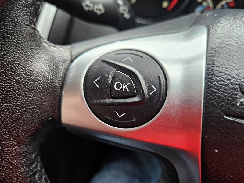 Ford 1.6 Zetec Hatchback 5dr Petrol Manual Euro 5 (105 ps)