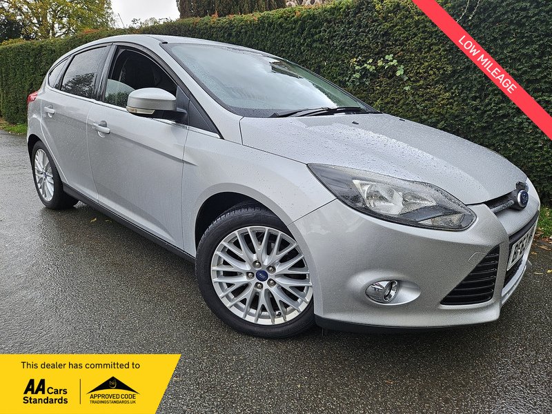 Ford 1.6 Zetec Hatchback 5dr Petrol Manual Euro 5 (105 ps)