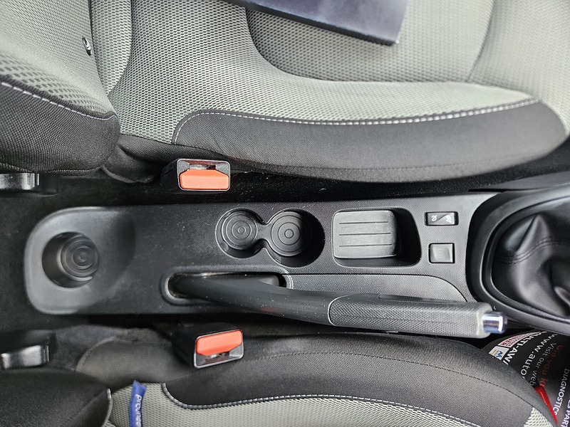 Renault 0.9 TCe ENERGY Expression + SUV 5dr Petrol Manual Euro 5 (s/s) (90 ps)