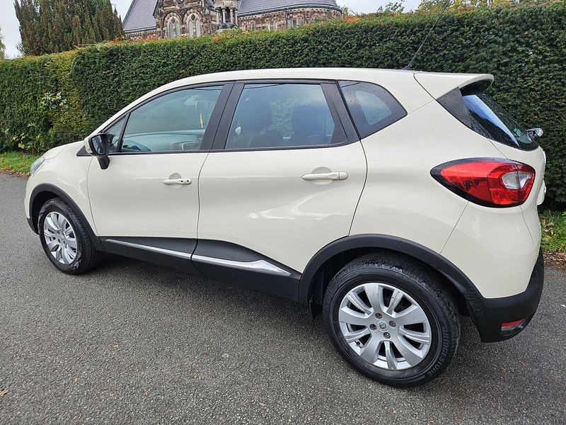 Renault 0.9 TCe ENERGY Expression + SUV 5dr Petrol Manual Euro 5 (s/s) (90 ps)