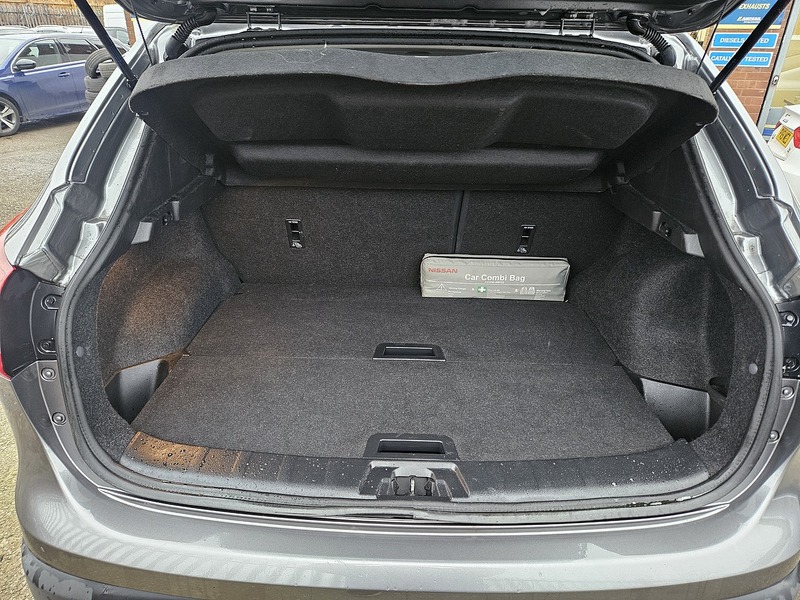 Nissan 1.5 dCi Tekna SUV 5dr Diesel Manual 2WD Euro 6 (s/s) (110 ps)