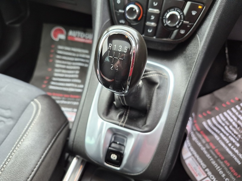 Vauxhall 1.4i Turbo SE MPV 5dr Petrol Manual Euro 6 (120 ps)