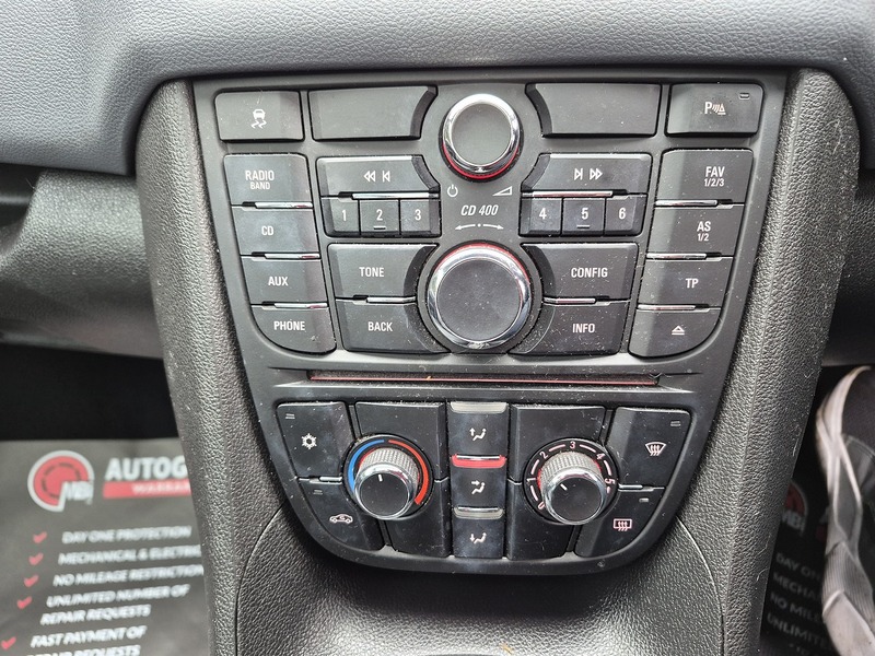 Vauxhall 1.4 16V SE MPV 5dr Petrol Manual Euro 5 (100 ps)