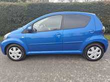 Toyota AYGO VVT-i Blue 