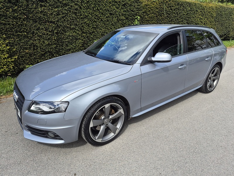 Audi 2.0 TDI Black Edition Estate 5dr Diesel Manual Euro 5 (s/s) (143 ps)