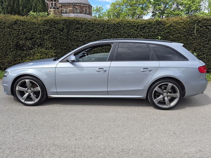 Audi 2.0 TDI Black Edition Estate 5dr Diesel Manual Euro 5 (s/s) (143 ps)