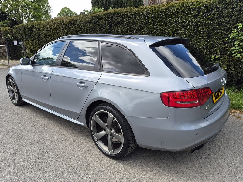Audi 2.0 TDI Black Edition Estate 5dr Diesel Manual Euro 5 (s/s) (143 ps)
