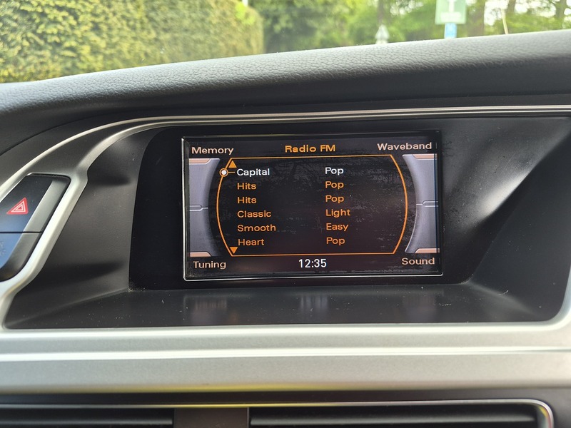 Audi 2.0 TDI Black Edition Estate 5dr Diesel Manual Euro 5 (s/s) (143 ps)