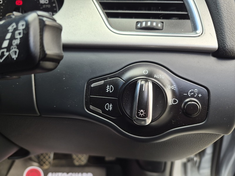 Audi 2.0 TDI Black Edition Estate 5dr Diesel Manual Euro 5 (s/s) (143 ps)
