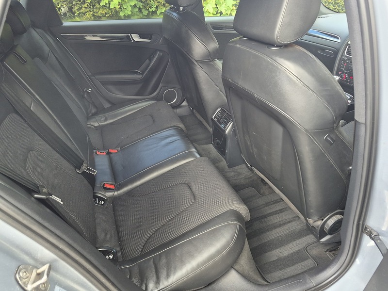 Audi 2.0 TDI Black Edition Estate 5dr Diesel Manual Euro 5 (s/s) (143 ps)