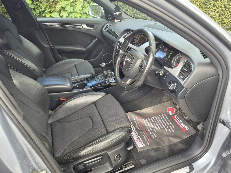 Audi 2.0 TDI Black Edition Estate 5dr Diesel Manual Euro 5 (s/s) (143 ps)