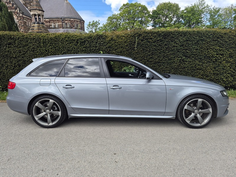 Audi 2.0 TDI Black Edition Estate 5dr Diesel Manual Euro 5 (s/s) (143 ps)