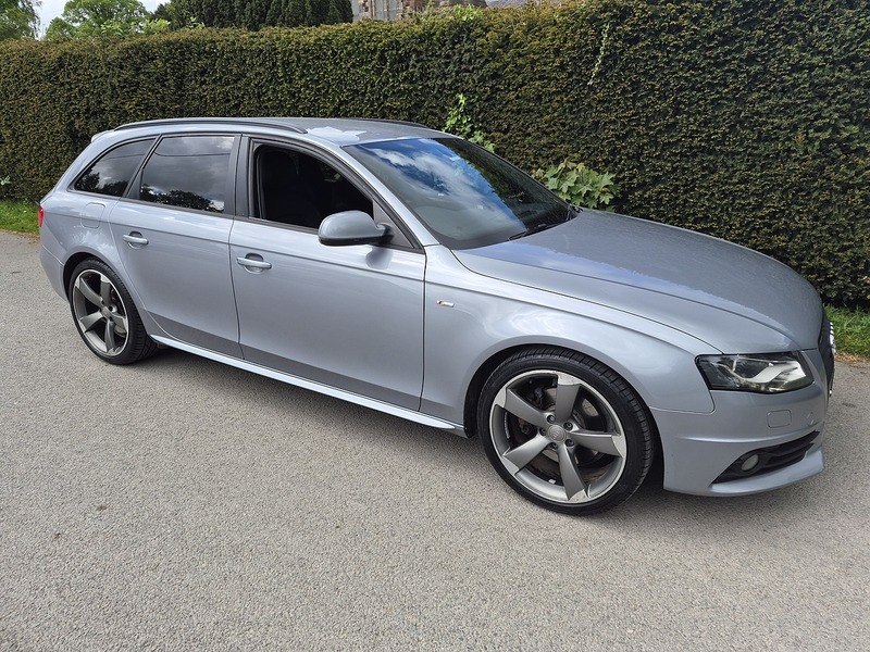 Audi 2.0 TDI Black Edition Estate 5dr Diesel Manual Euro 5 (s/s) (143 ps)