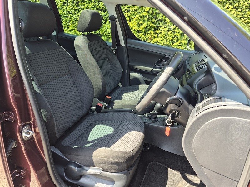 Skoda 1.2 TSI SE MPV 5dr Petrol DSG Euro 5 (105 ps)