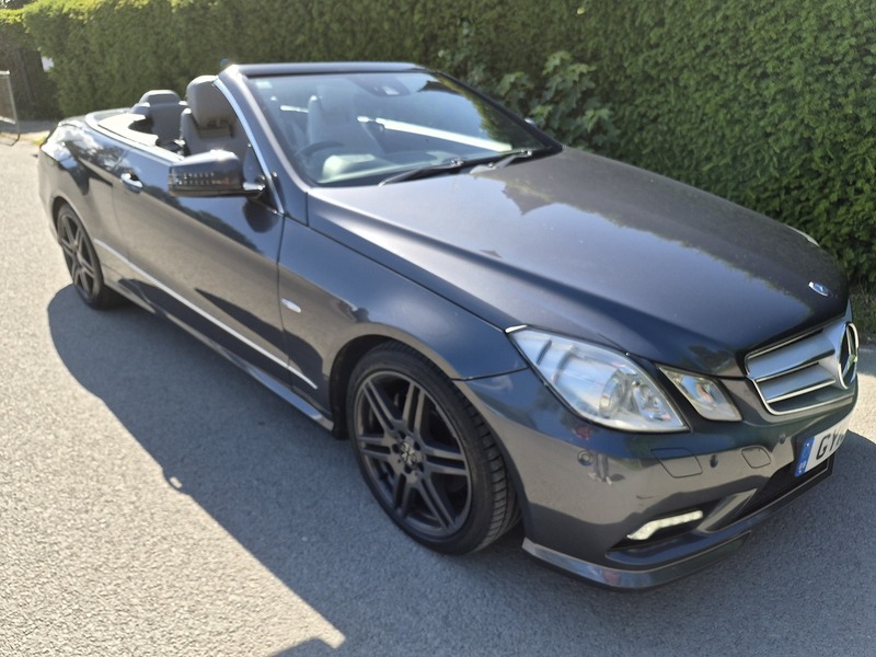 Mercedes-Benz 3.0 E350 CDI V6 BlueEfficiency Sport Cabriolet 2dr Diesel G-Tronic Euro 5 (231 ps)