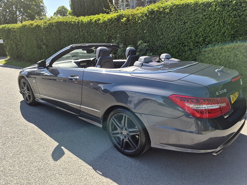 Mercedes-Benz 3.0 E350 CDI V6 BlueEfficiency Sport Cabriolet 2dr Diesel G-Tronic Euro 5 (231 ps)
