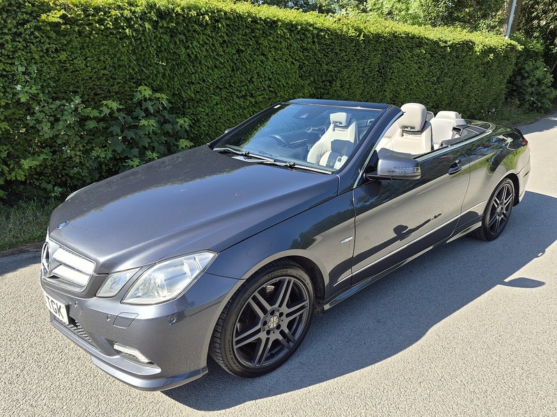 Mercedes-Benz 3.0 E350 CDI V6 BlueEfficiency Sport Cabriolet 2dr Diesel G-Tronic Euro 5 (231 ps)