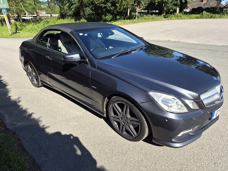 Mercedes-Benz 3.0 E350 CDI V6 BlueEfficiency Sport Cabriolet 2dr Diesel G-Tronic Euro 5 (231 ps)