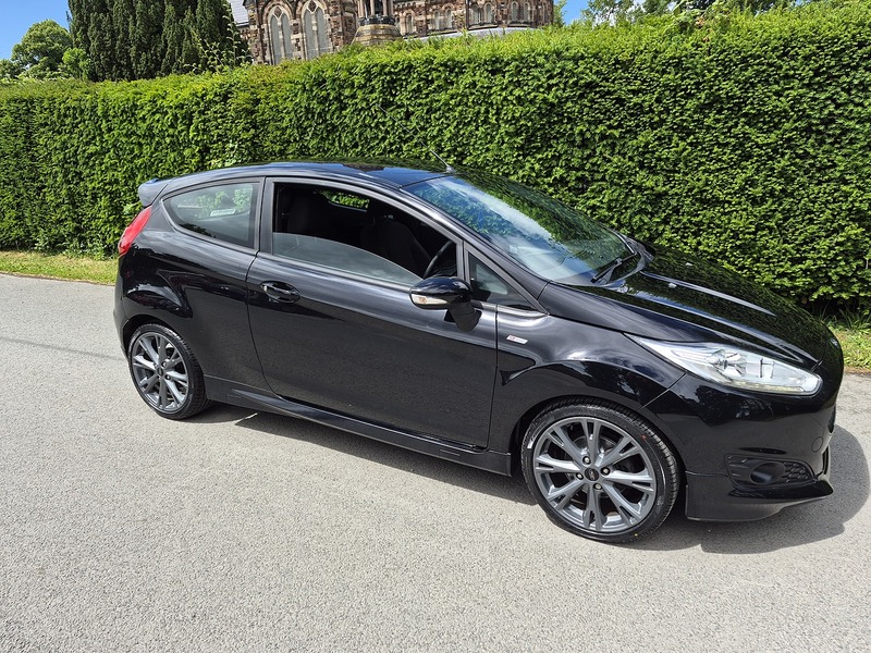 Ford 1.0T EcoBoost ST-Line Hatchback 3dr Petrol Manual Euro 6 (s/s) (100 ps)