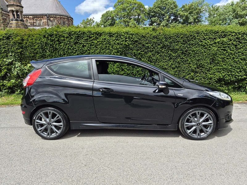 Ford 1.0T EcoBoost ST-Line Hatchback 3dr Petrol Manual Euro 6 (s/s) (100 ps)