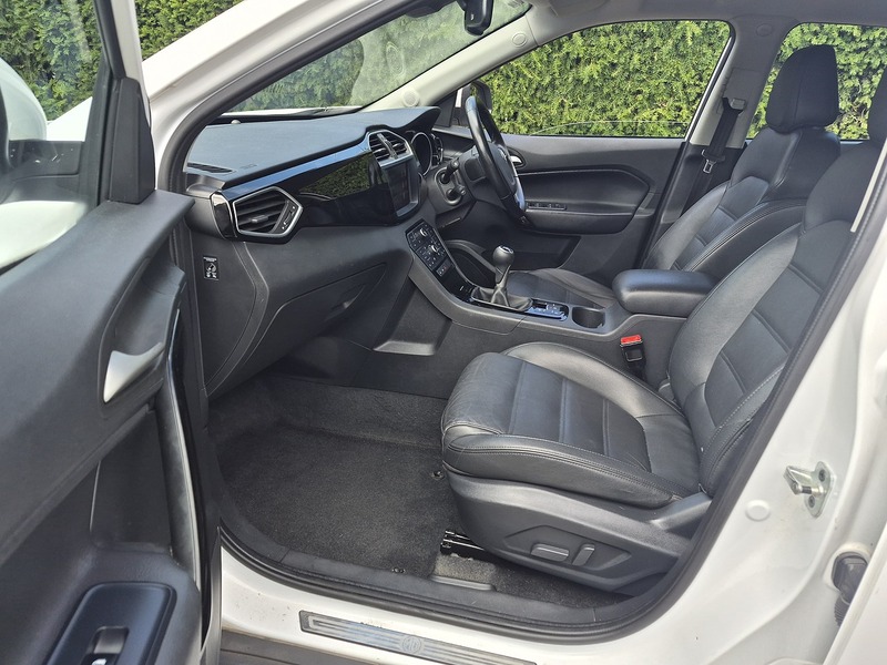 MG 1.5 TGI Exclusive SUV 5dr Petrol Manual Euro 6 (s/s) (160 ps)