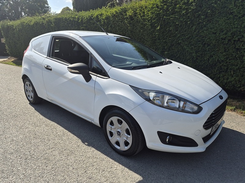 Ford 1.6 TDCi ECOnetic II Panel Van 3dr Diesel Manual (87 g/km, 94 bhp)