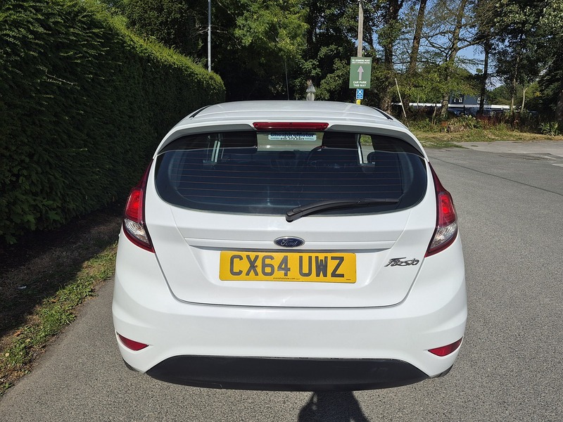 Ford 1.6 TDCi ECOnetic II Panel Van 3dr Diesel Manual (87 g/km, 94 bhp)