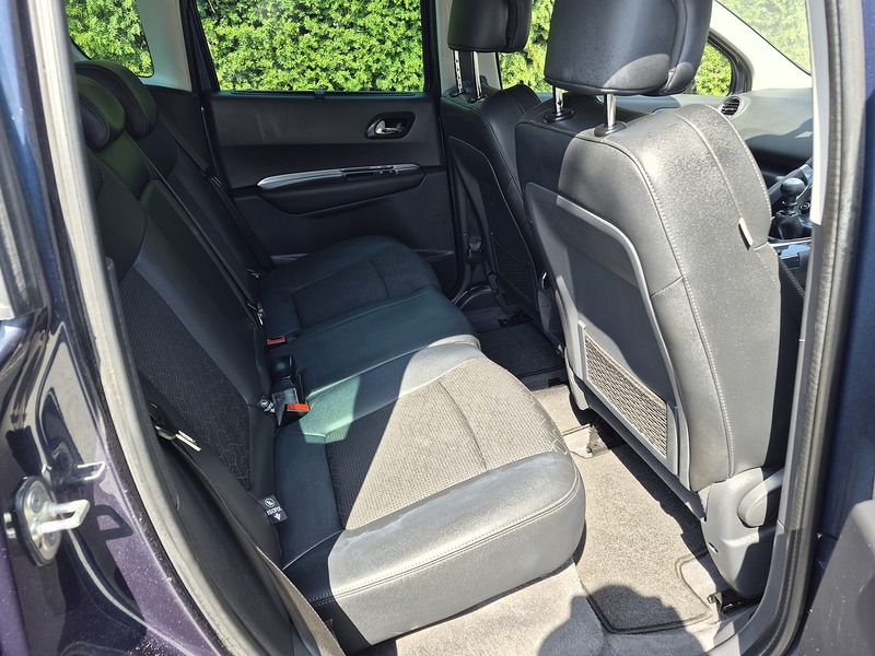 Peugeot 1.6 HDi Allure SUV 5dr Diesel Manual Euro 5 (115 ps)