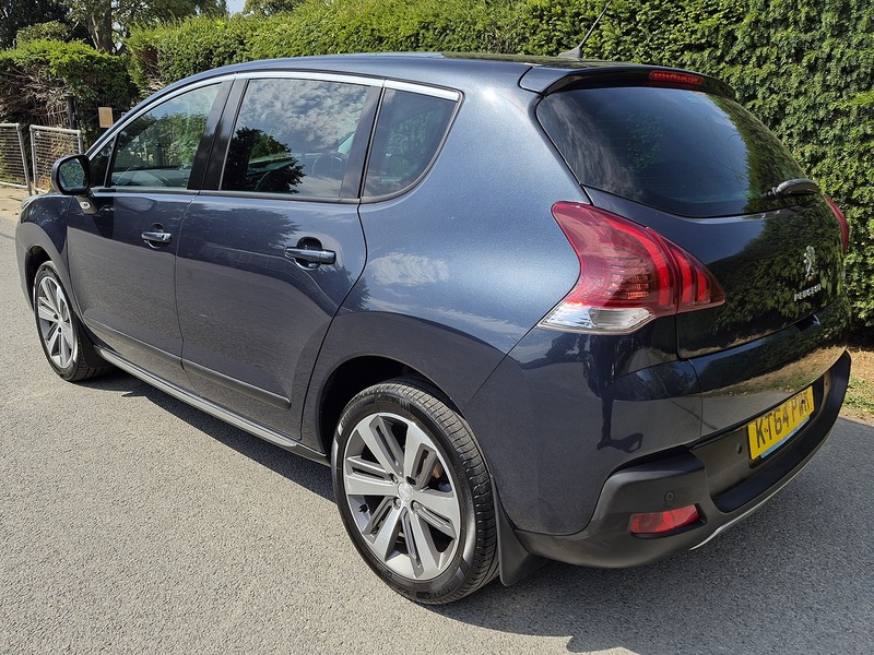 Peugeot 1.6 HDi Allure SUV 5dr Diesel Manual Euro 5 (115 ps)