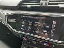 Audi Q3 TFSI CoD S line 