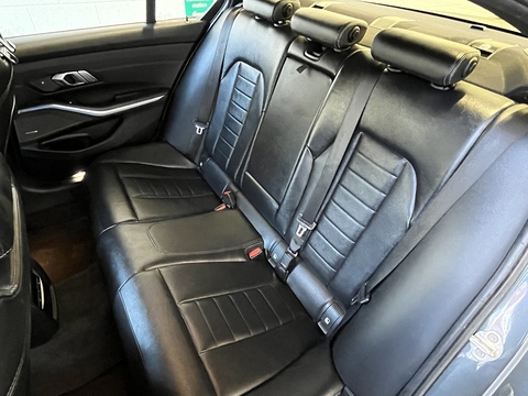 2.0 330e 12kWh M Sport Saloon 4dr Petrol Plug-in Hybrid Auto Euro 6 (s/s) (292 ps)