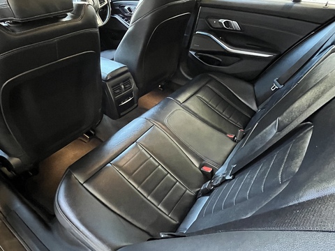 2.0 330e 12kWh M Sport Saloon 4dr Petrol Plug-in Hybrid Auto Euro 6 (s/s) (292 ps)