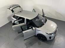 Land Rover Range Rover Evoque P300e SE 