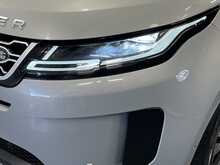 Land Rover Range Rover Evoque P300e SE 