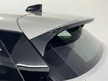 Land Rover Range Rover Evoque P300e SE 