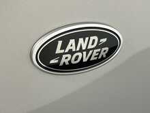 Land Rover Range Rover Evoque P300e SE 