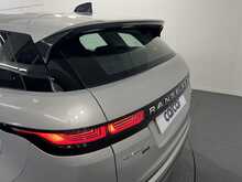 Land Rover Range Rover Evoque P300e SE 