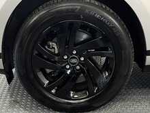 Land Rover Range Rover Evoque P300e SE 