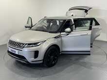 Land Rover Range Rover Evoque P300e SE 