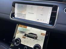 Land Rover Range Rover Evoque P300e SE 