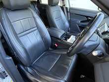 Land Rover Range Rover Evoque P300e SE 